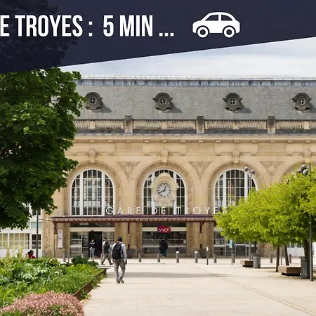 Le Duplex - Cour Exterieur *